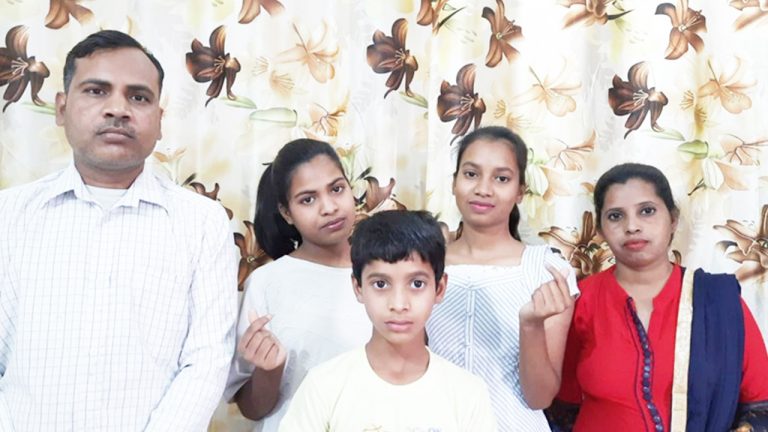 Read more about the article मेरी पीठ दर्द एक बार में ही गायब हो गया।( I got Healed from Back Pain )